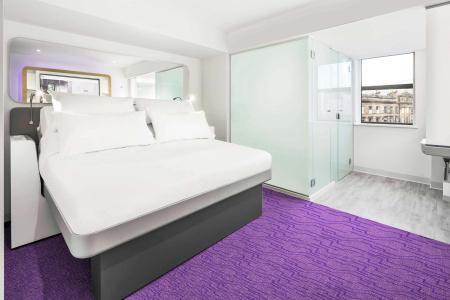 Yotel Edinburgh - 3