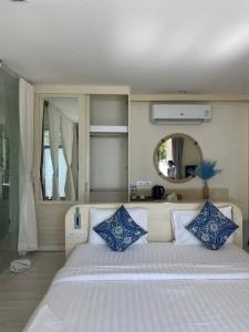 Siam Beach Resort - 3