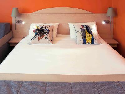 Mercure Lisieux - 67