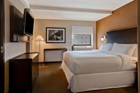 Four Points by Sheraton - 94