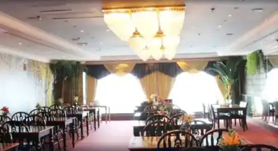 Royal Garden - 1