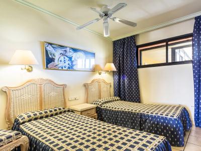 Apartamentos BlueBay Beach Club - 7