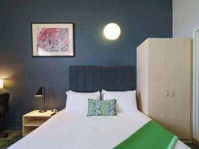 Ibis Styles - 93