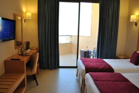 Ramada Resort Dead Sea - 54
