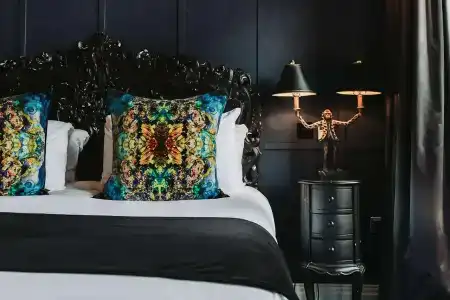 Velvet - 49