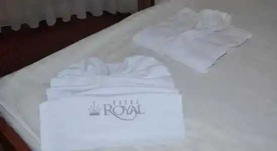 Royal - 24
