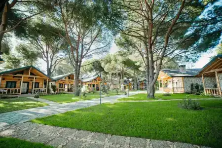 Pino Mar Luxury Bungalows - 9