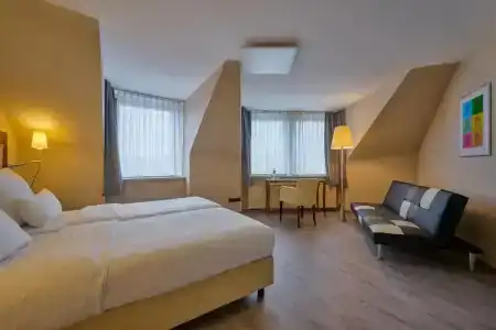 CityKaiser Karl Aachen - 18
