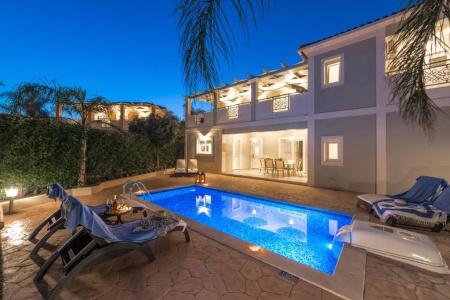 Mamfredas Luxury Resort - 36