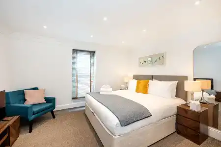 Queensgate Court - 24