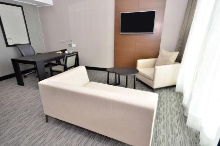 Hilton Garden Inn - 82