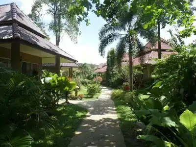 Lanta Castaway Beach Resort - 59