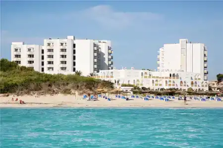 Hipotels Bahía Grande Aparthotel - 24