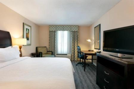 Hilton Garden Inn West I-65 Airport Boulevard - 46