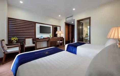 Halong Boutique - 33