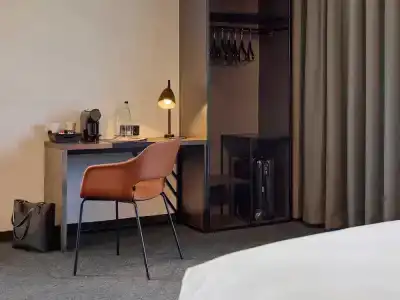 ibis Bonn - 64