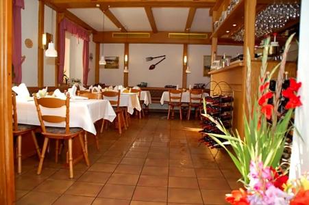 Goldner Anker - 12