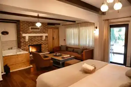 Beyaz Ev Agva - Adult only +15 - 195
