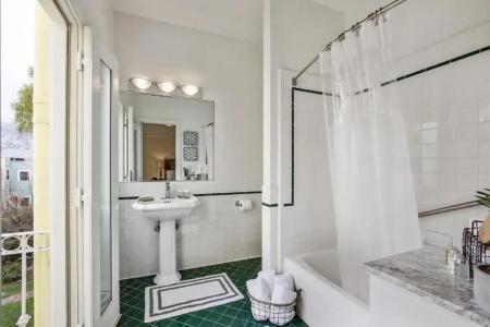 Parker Guest House - 30