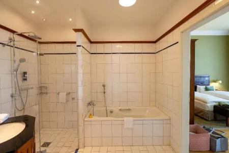 Louisa's Place - 180