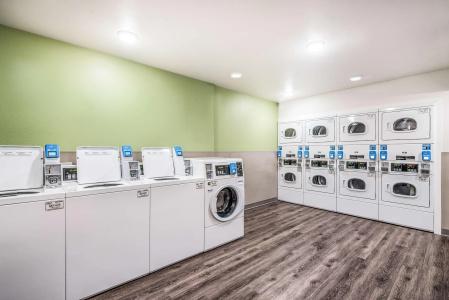 WoodSpring Suites Orlando Kissimmee Maingate - 33