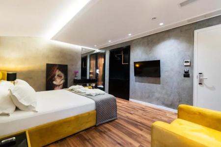 La Suite Boutique - 169
