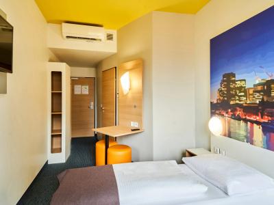 B&B Frankfurt Hauptbahnhof - 2