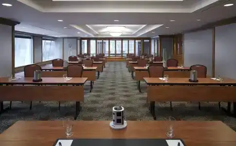 Deltas by Marriott - 18