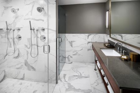 Thompson San Antonio Riverwalk - 12