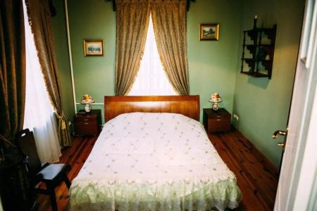 Antique House - 15
