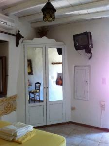 Anthippi - 130