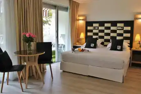 Hôtel Victoria - 99