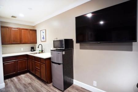Anaheim Executive Inn & Suites - 110