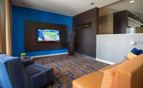 Courtyard by Marriott Denver Central Park - 1