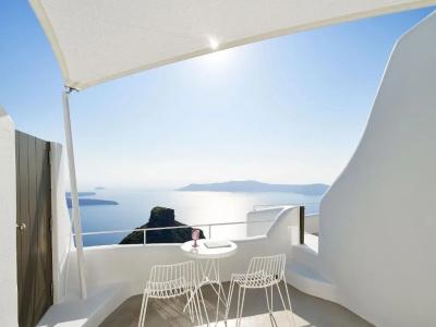 Astra Suites - 220