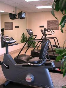 Hampton Inn Charleston-Daniel Island - 16