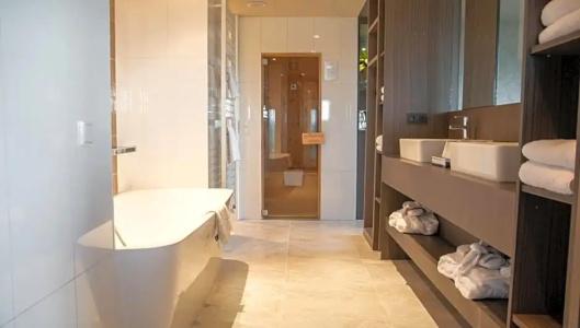 Van der Valk Amersfoort A1 - 30