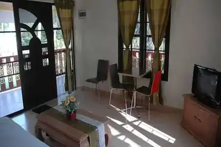 Apple Bungalows - 3