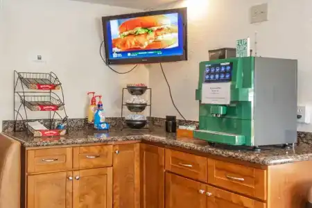 Coconut Cove All Suite - 22
