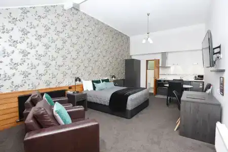 Balmoral Lodge - 52