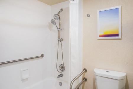 Days Inn by Wyndham Miami International Airport - 10