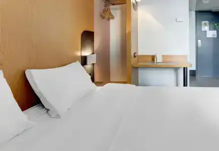 b&b hôTel Reims Centre Gare - 3