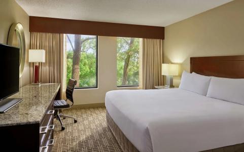 DoubleTree by Hilton Houston Intercontinental Airport - 2