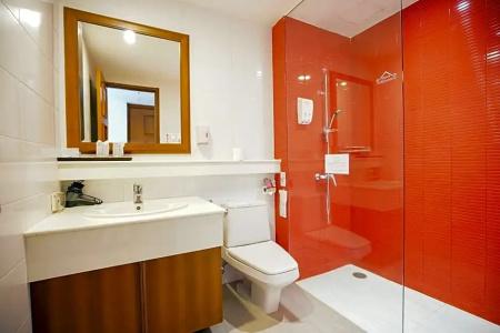 Baan Sukhumvit Soi 18 - 26