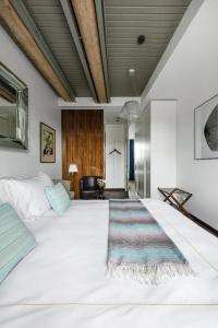 The Joseph Signature Suites - 3