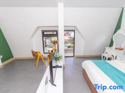 Ngan Pho Studio & - 235