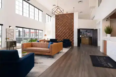 Best Western - 12