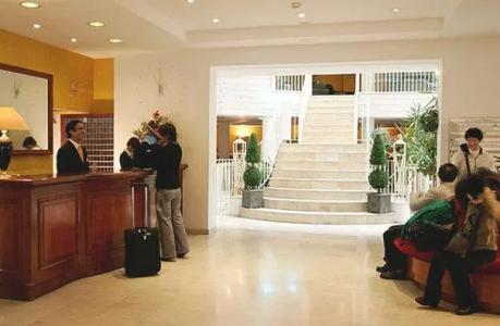 Hôtel Saint Sauveur - 44