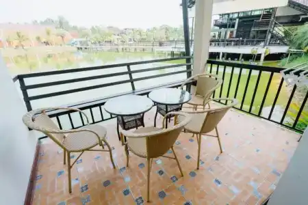 Lamphurai Riverside Resort and Spa - 51