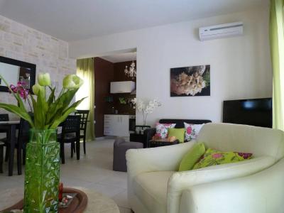 Azure Beach Villas - 9